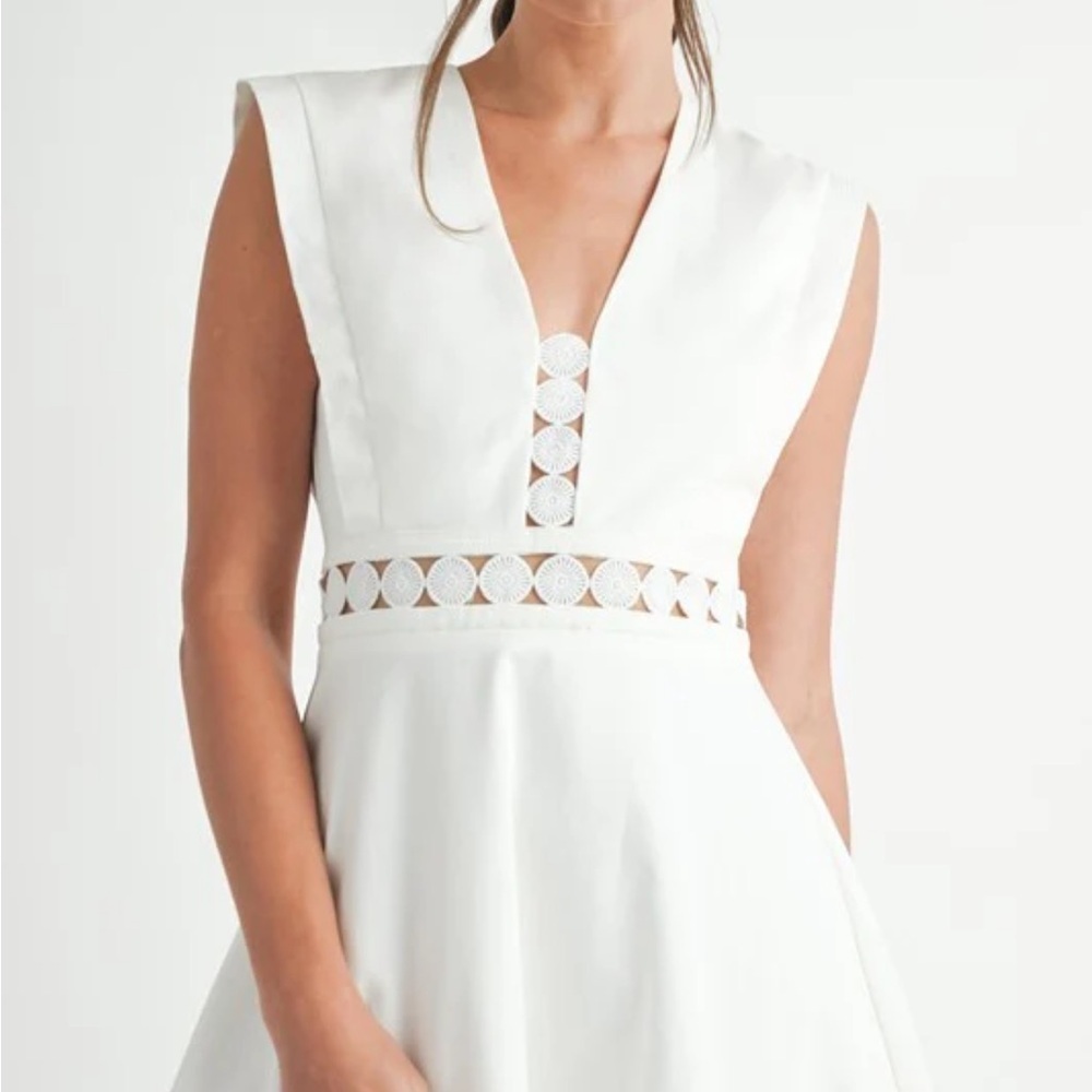 Luxe White Midi Dress with crochet lace trim Details - Picture 2 of 9